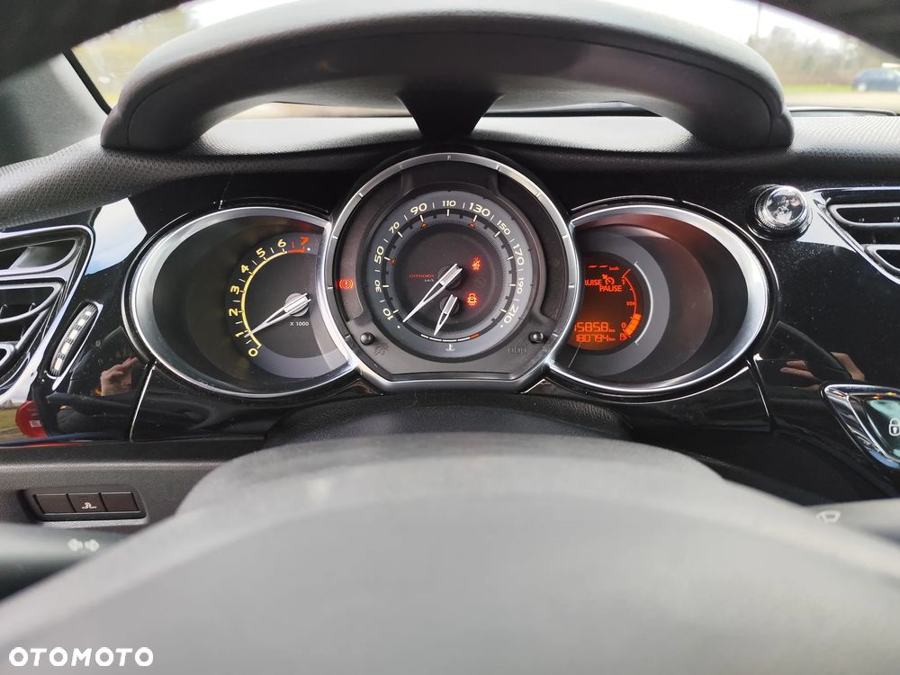 Citroën DS3 1.6 VTi SoChic - 13