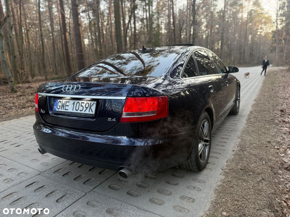 Audi A6 Limousine 2.4 - 17