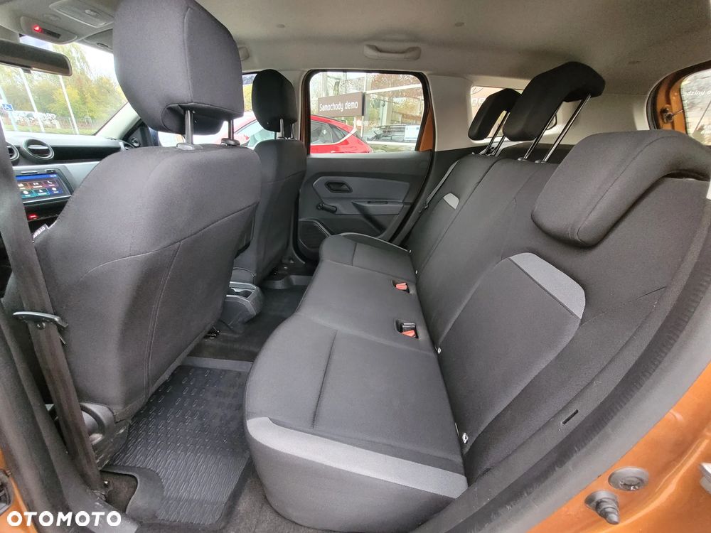 Dacia Duster 1.6 SCe Essential - 14
