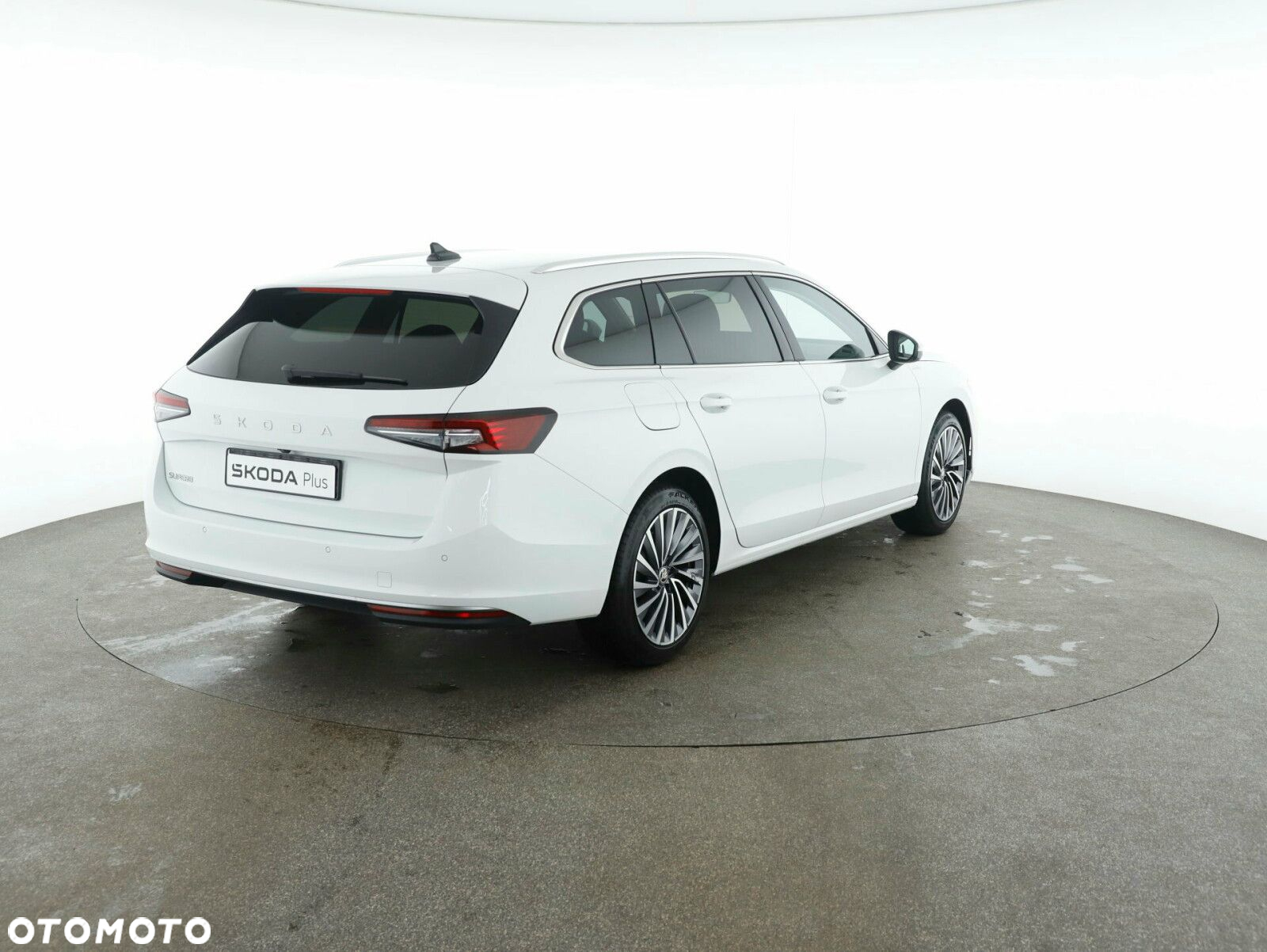 Skoda Superb 1.5 TSI L&K DSG - 5