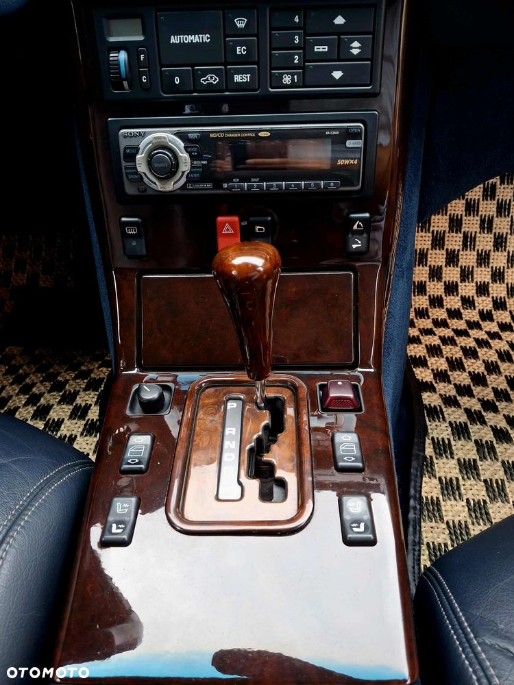 Mercedes-Benz SL - 24