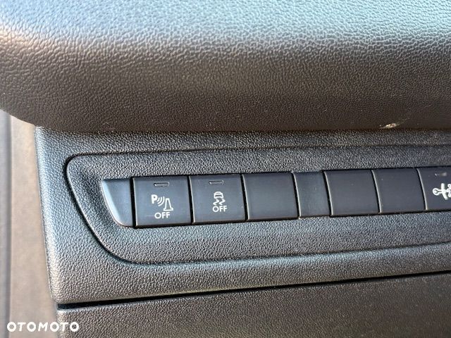 Peugeot 208 1.2 PureTech Allure - 6