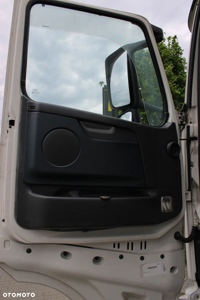 Volvo FH - 30