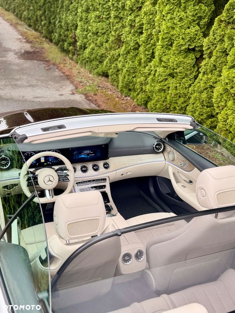 Mercedes-Benz Klasa E 200 4-Matic 9G-TRONIC - 18