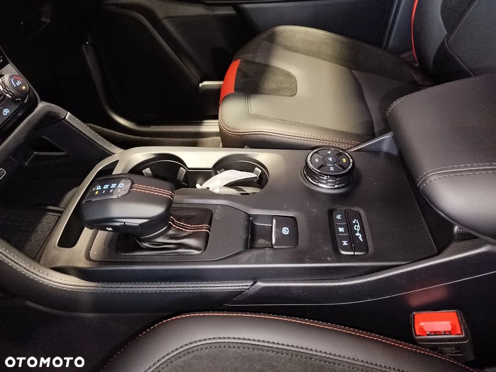 Ford Ranger Raptor - 12