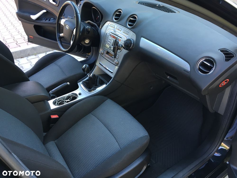 Ford Mondeo 2.0 TDCi Gold X - 4