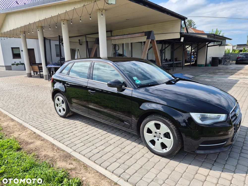 Audi A3 Sportback 1.6 TDI Attraction - 11