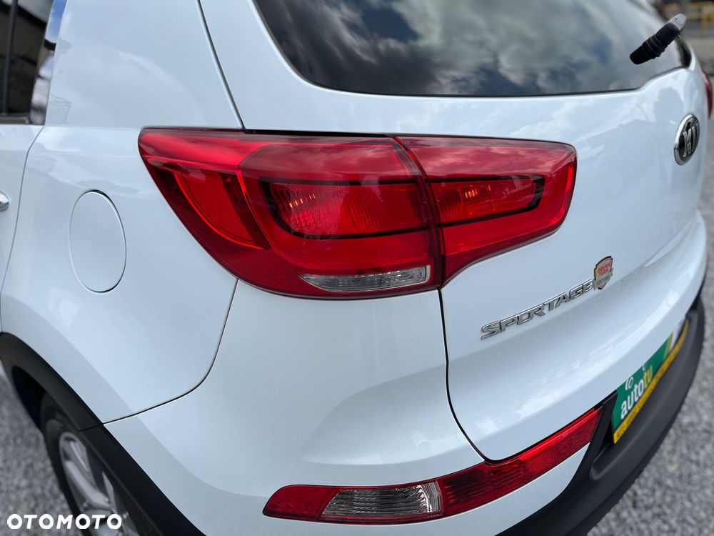 Kia Sportage 2.0 CRDI 4WD Fifa World Cup Edition - 30