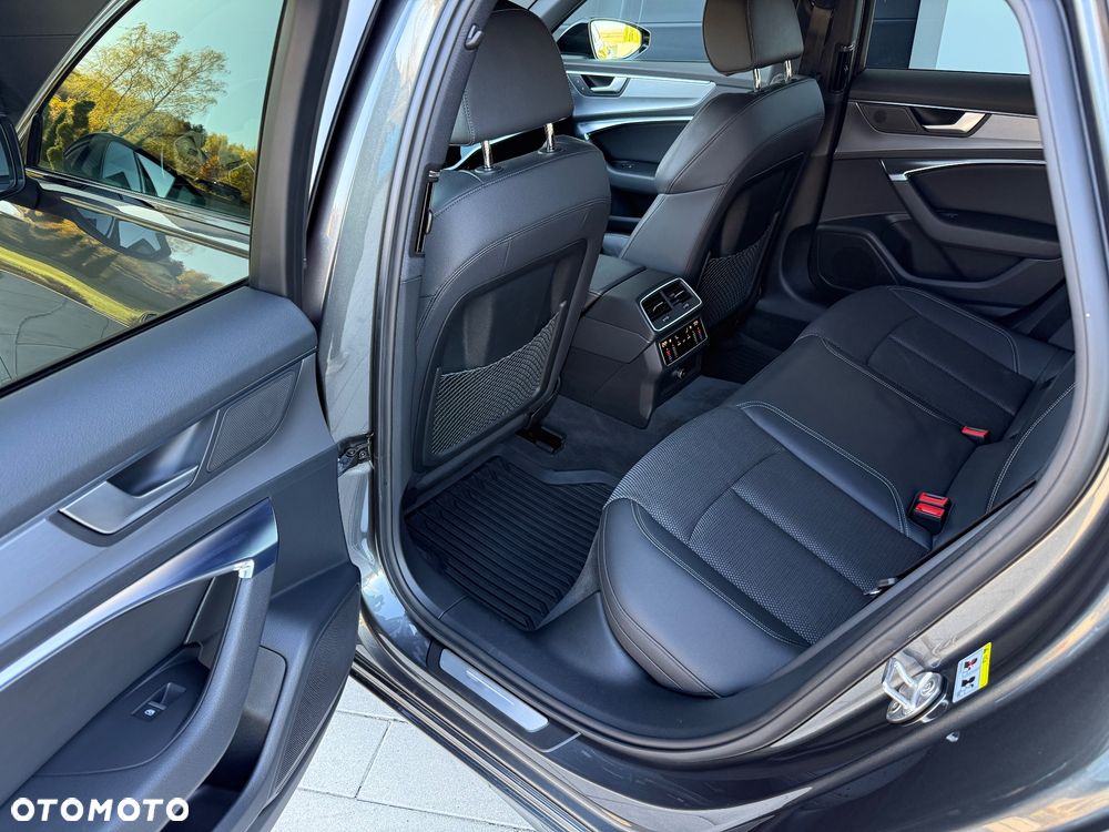 Audi A6 Avant 55 TFSI e quattro S tronic S line - 33