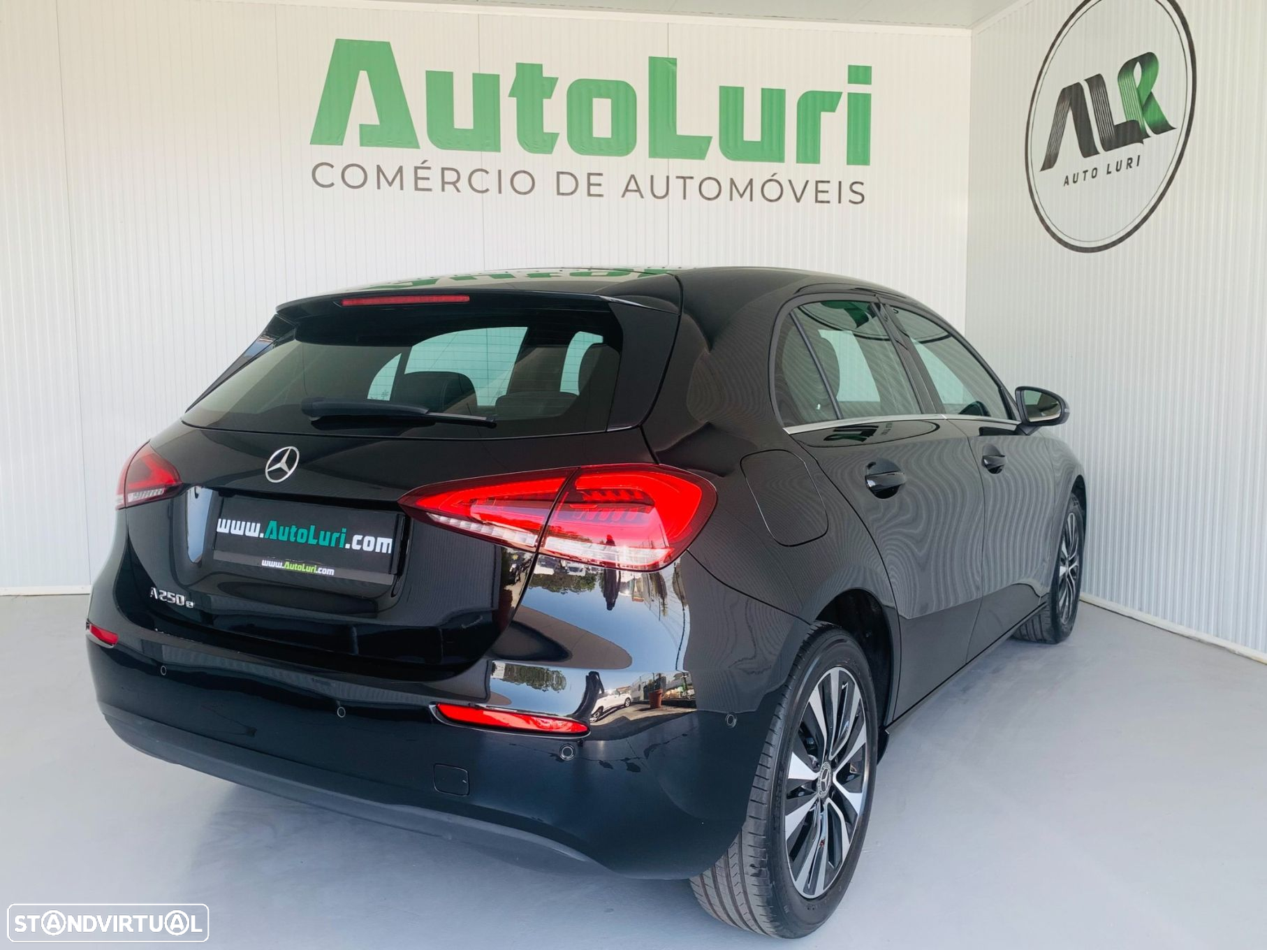 Mercedes-Benz A 250 e Progressive - 4