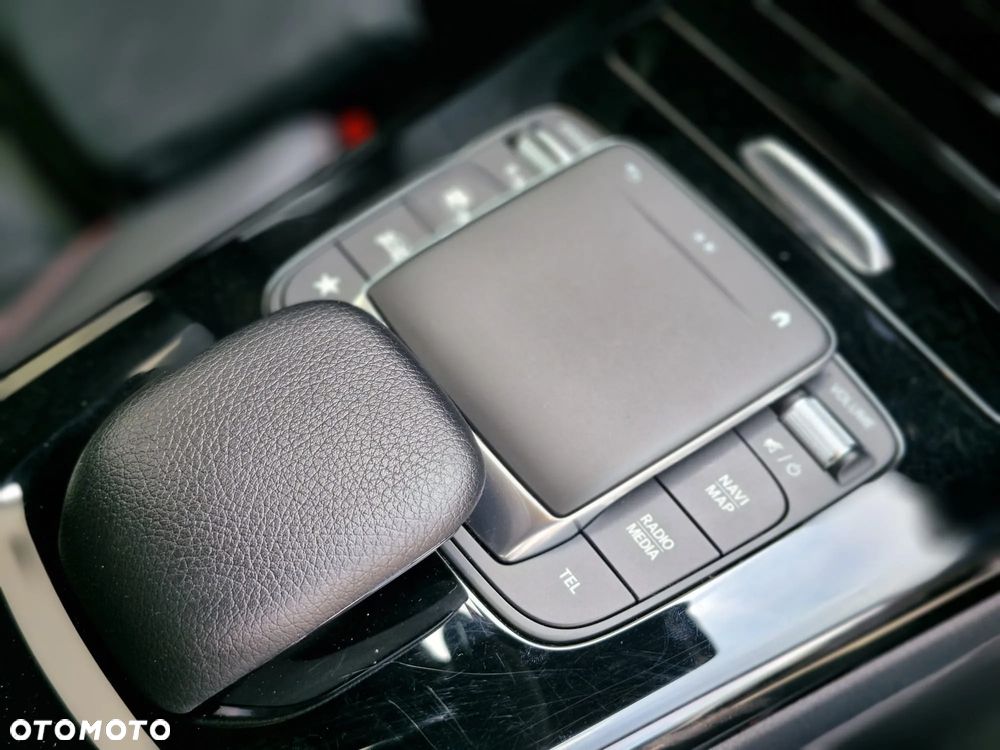 Mercedes-Benz CLA 200 AMG Line 7G-DCT - 27