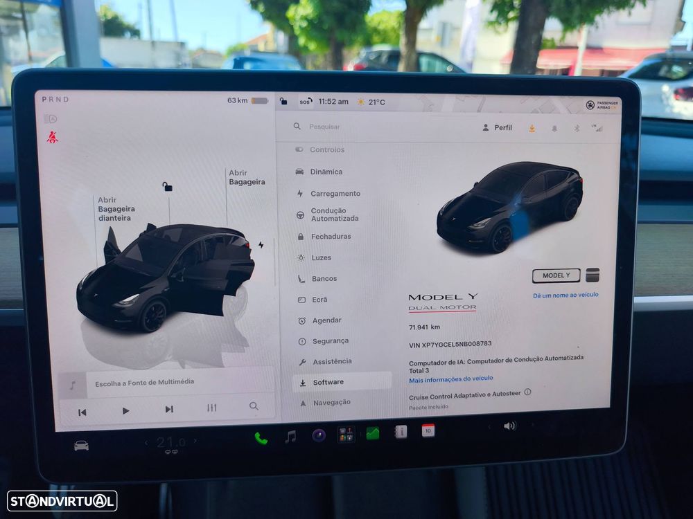 Tesla Model Y Performance Dual Motor AWD - 13