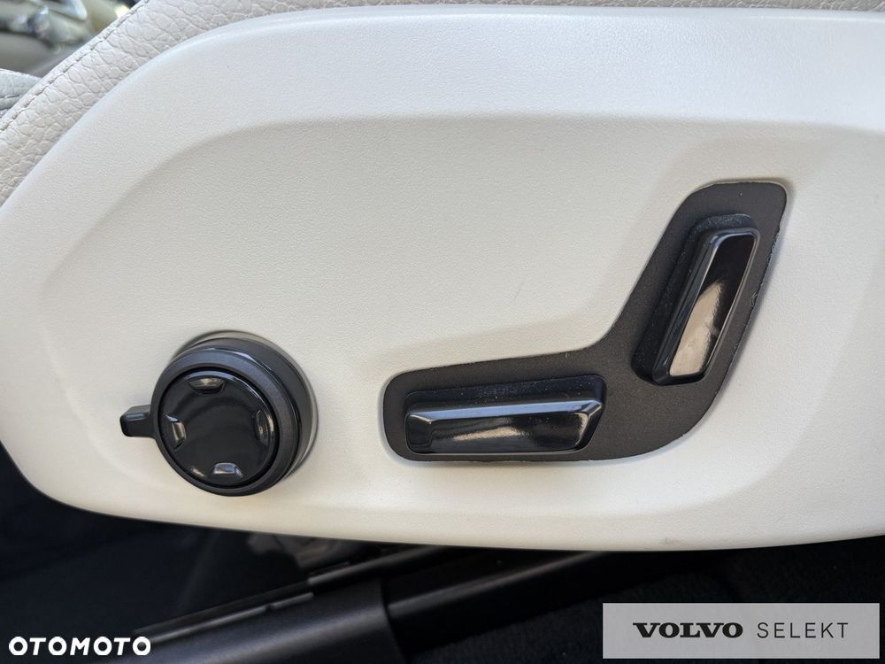 Volvo XC 60 - 13