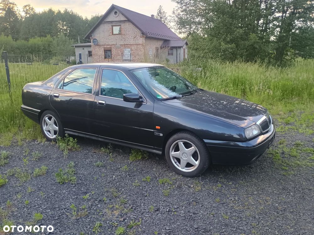 Lancia Kappa 2.4 LS - 1