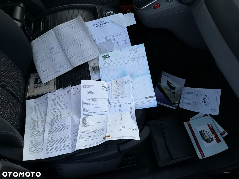 Renault Grand Scenic 2.0 16V Luxe Privilege - 30