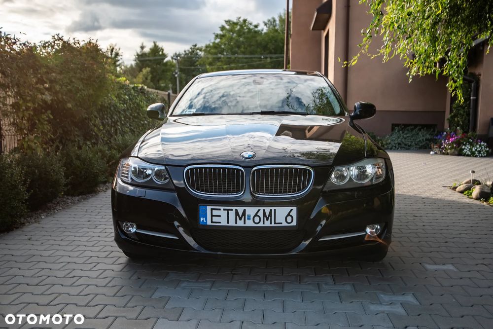 BMW Seria 3 318i - 2