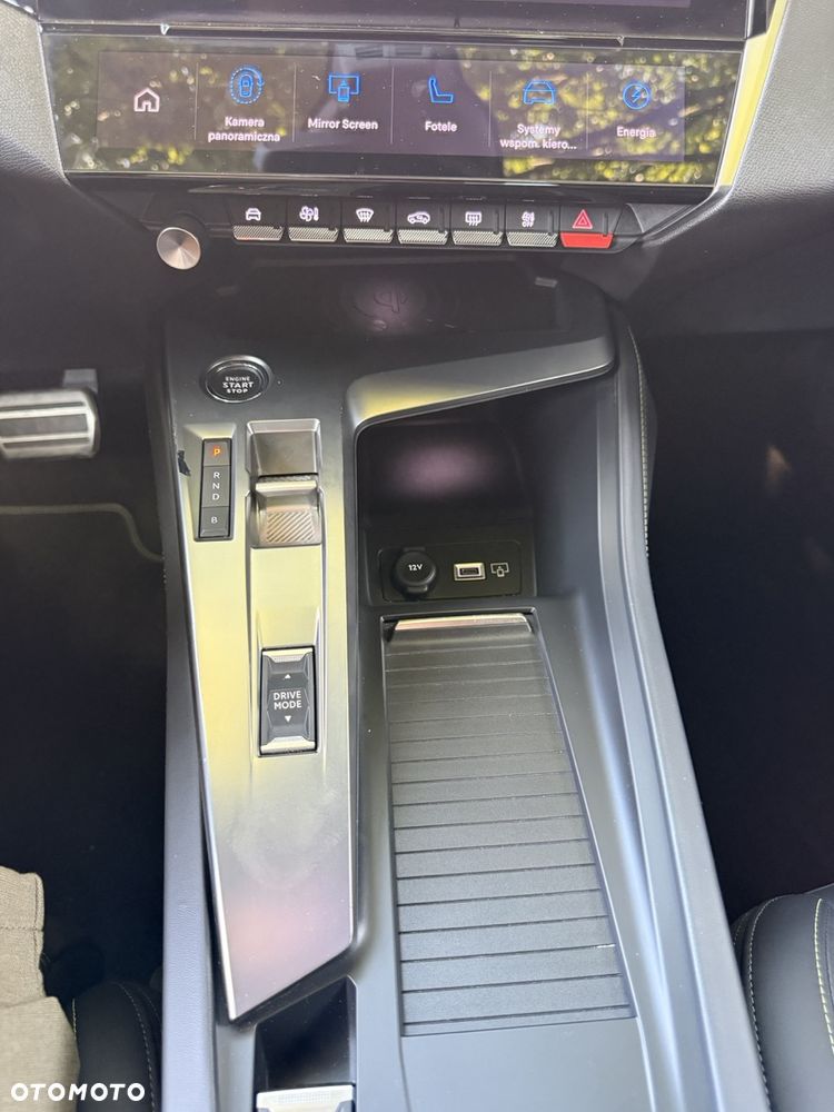 Peugeot 308 225 e-EAT8 GT - 10