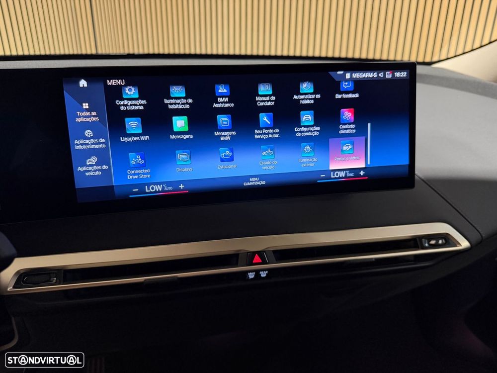 BMW iX xDrive40 - 17