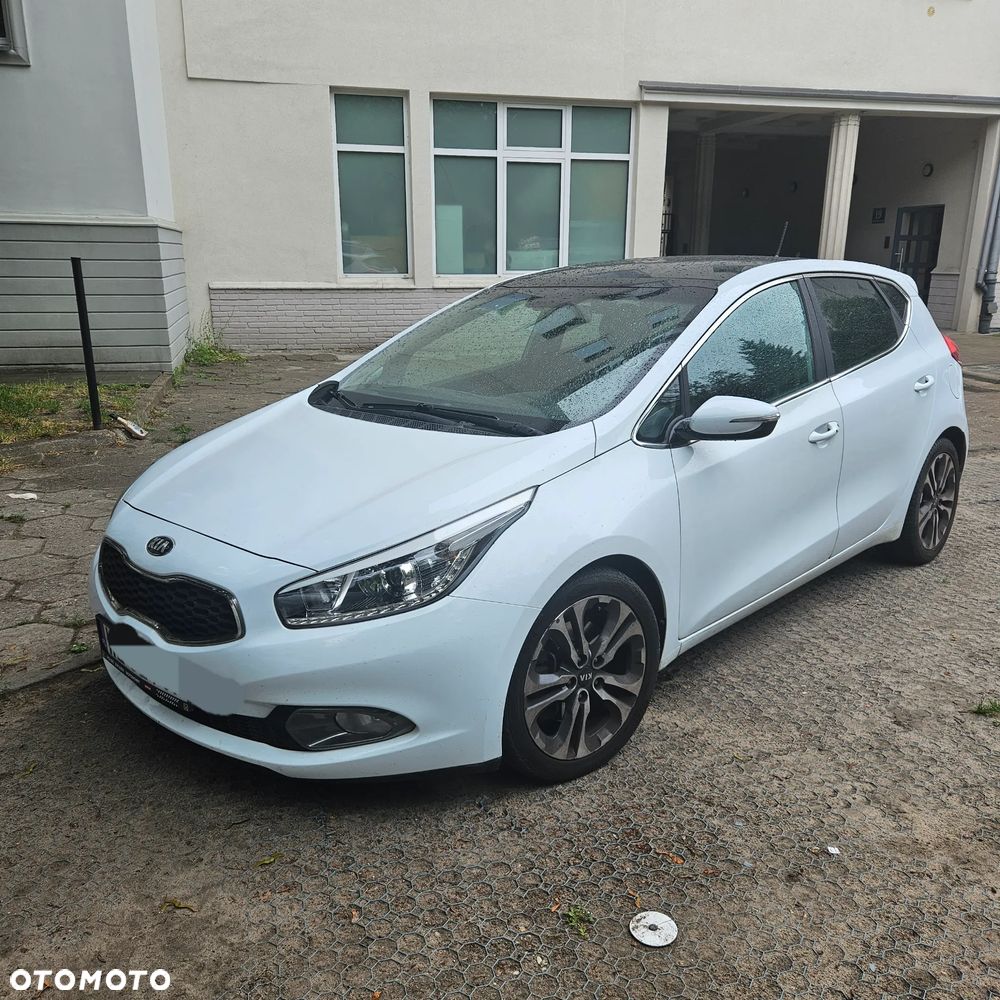Kia Ceed 1.6 GDI L Business Line DCT - 1