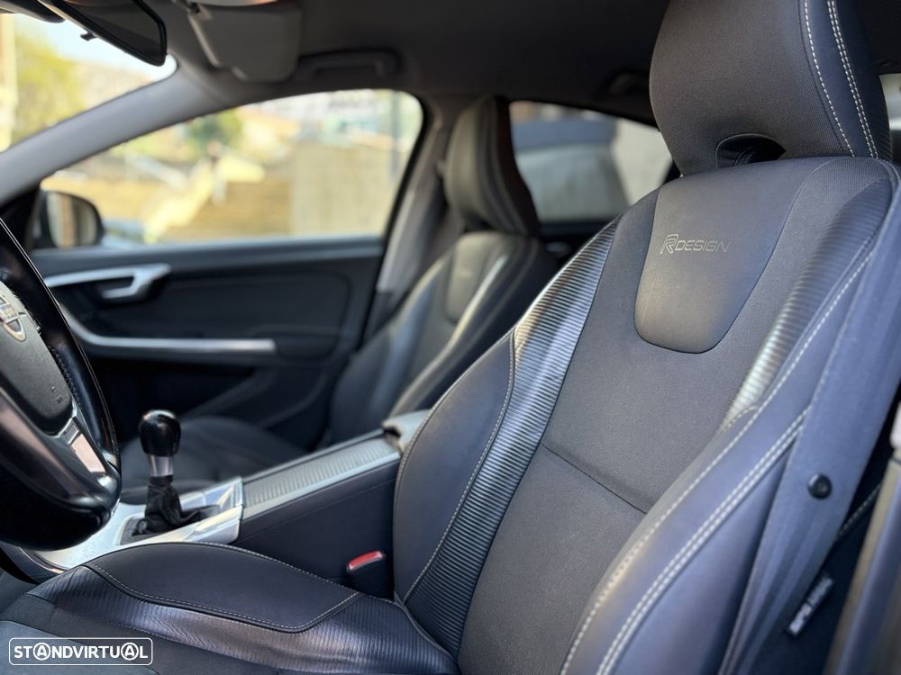 Volvo S60 1.6 D2 R-Design Momentum - 10