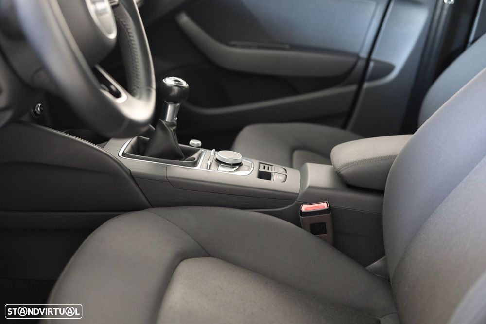 Audi A3 Sportback 2.0 TDI - 15