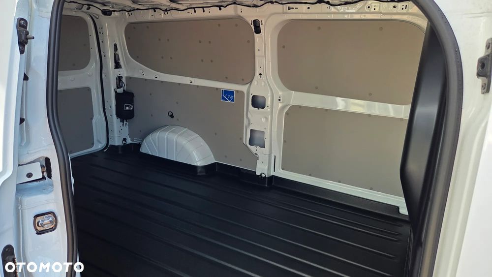 Ford TRANSIT E-CUSTOM VAN - 18