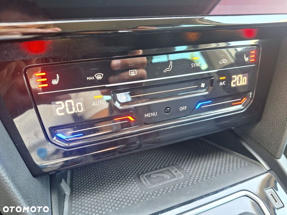 Volkswagen Passat - 35