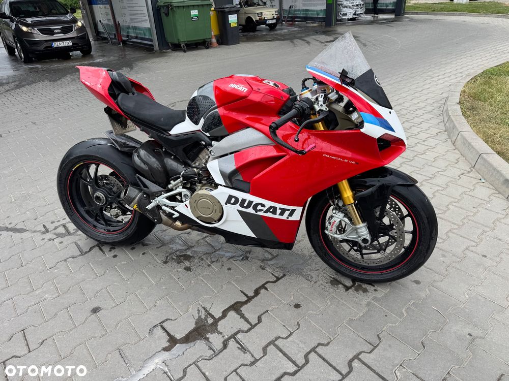 Ducati Panigale V4S - 7