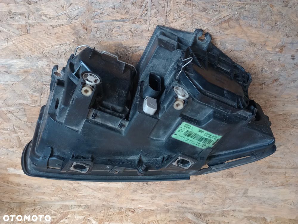 Audi A4 B6 Lampa Lewy Przód 8E0941003G - 7