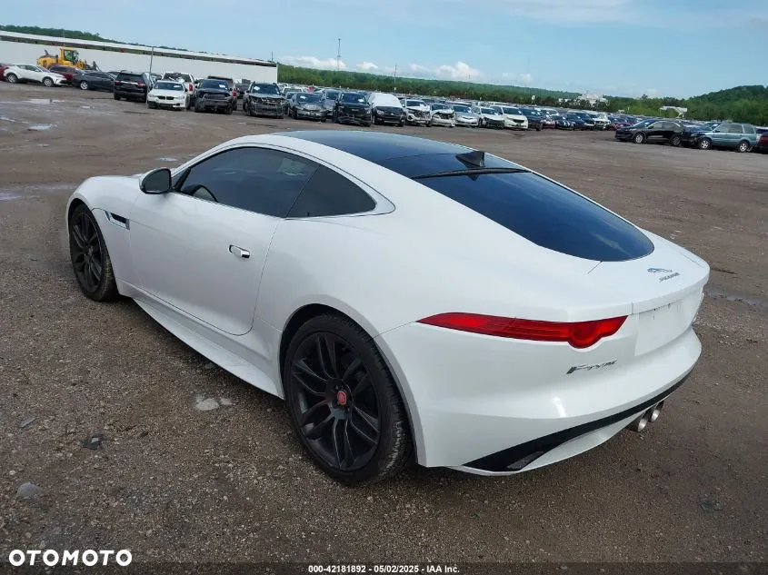 Jaguar F-Type - 4