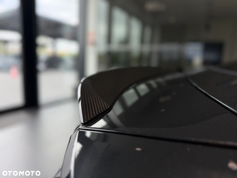 Porsche Taycan 105kWh Turbo GT - 11