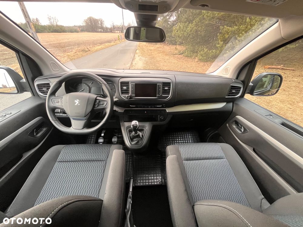 Peugeot Traveller Panama U10 2024r - 30