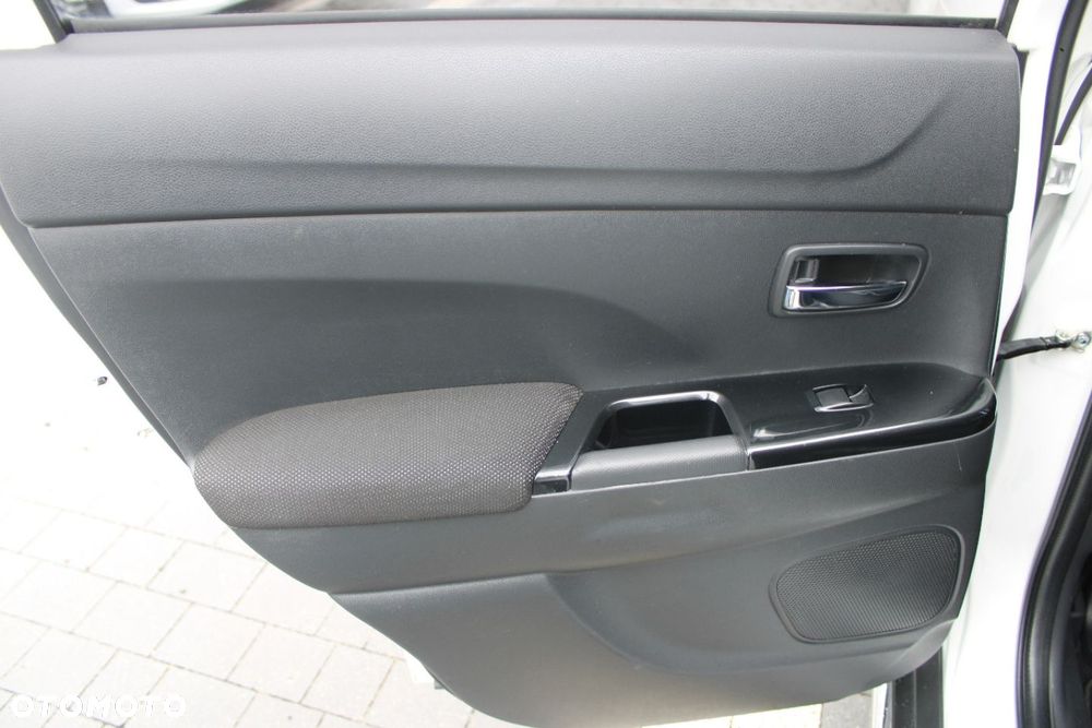 Peugeot 4008 - 13