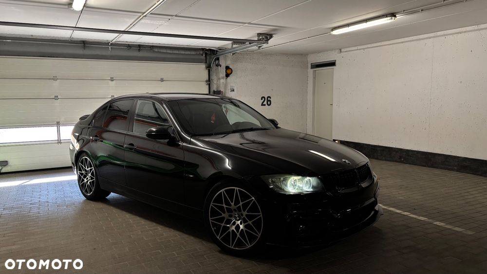BMW Seria 3 325xi - 11