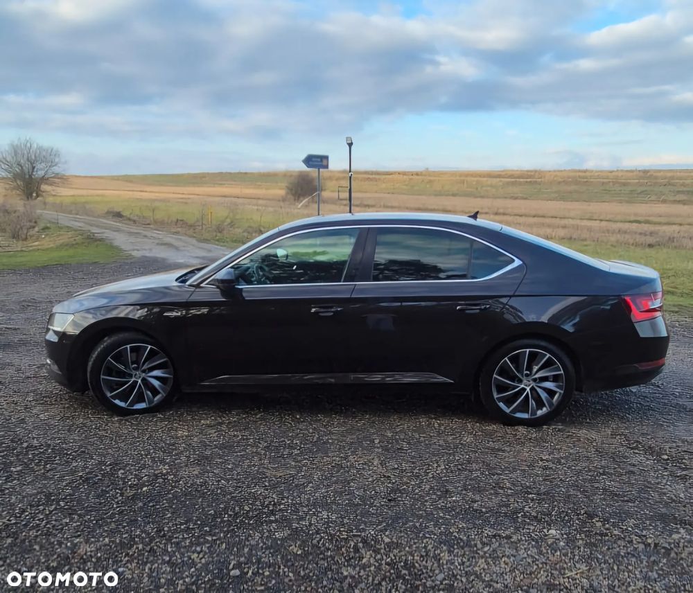 Skoda Superb 2.0 TDI L&K DSG - 4
