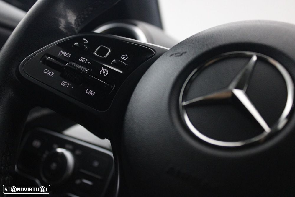 Mercedes-Benz CLA 180 d Shooting Brake Style Aut. — fotografia 10