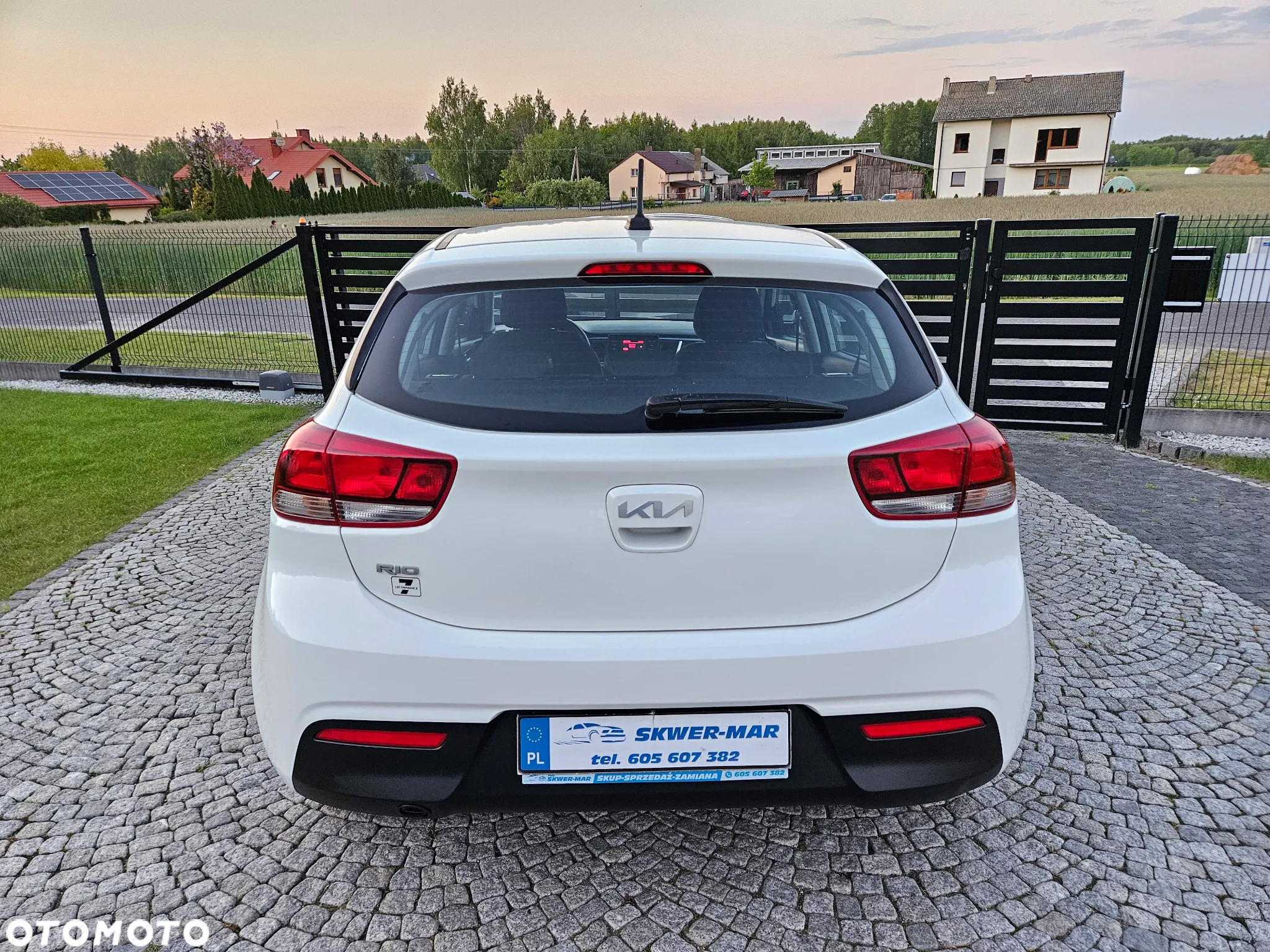Kia Rio 1.2 M - 8