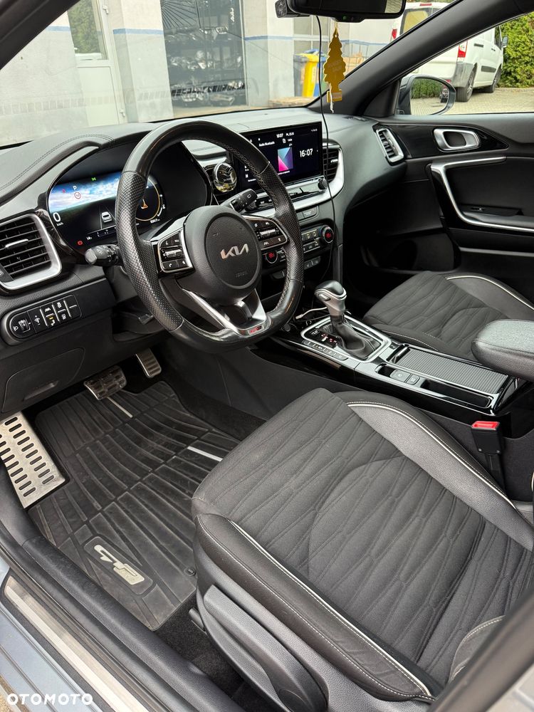 Kia ProCeed - 18