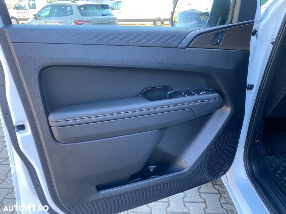 Volkswagen Amarok - 10