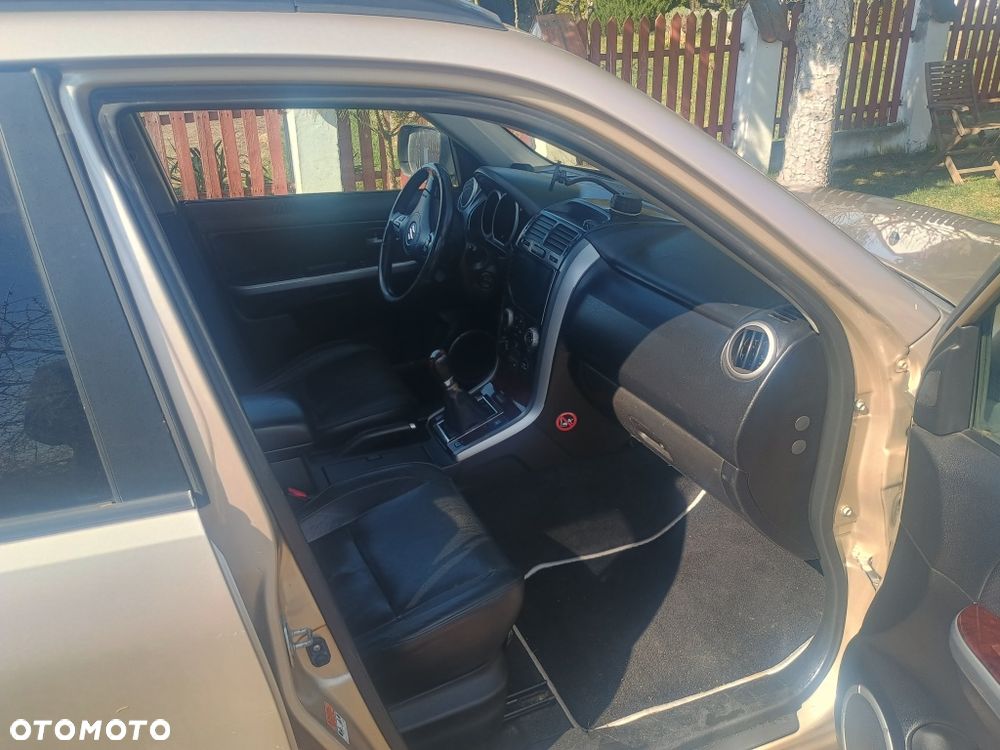 Suzuki Grand Vitara - 4