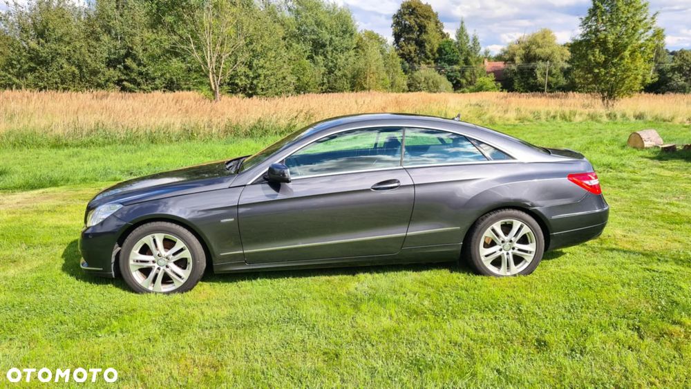 Mercedes-Benz Klasa E 200 Coupe BlueEFFICIENCY Avantgarde - 2