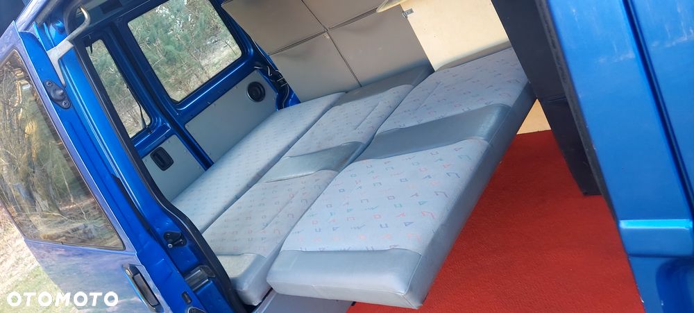 Volkswagen Transporter - 16
