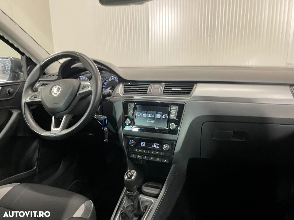 Skoda RAPID Spaceback 1.6 TDI Ambition - 8