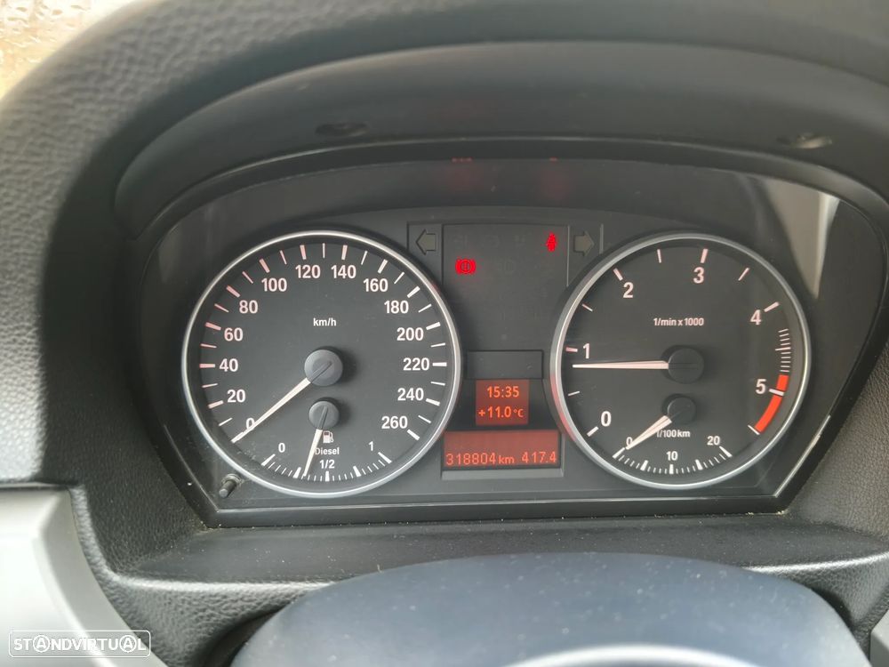 BMW 320 d Exclusive - 17