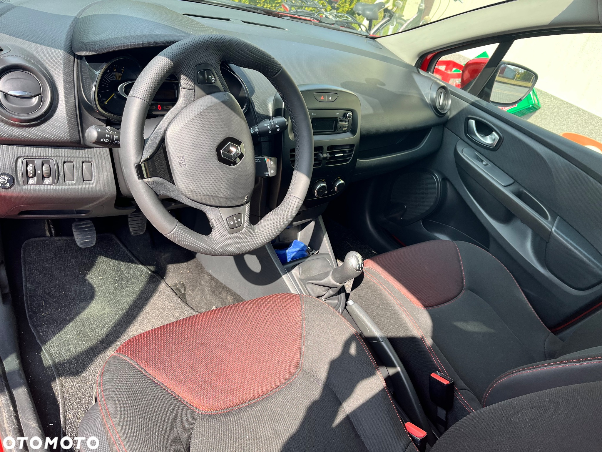 Renault Clio - 14