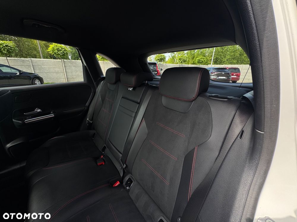 Mercedes-Benz Klasa B 200 d AMG Line 8G-DCT - 27