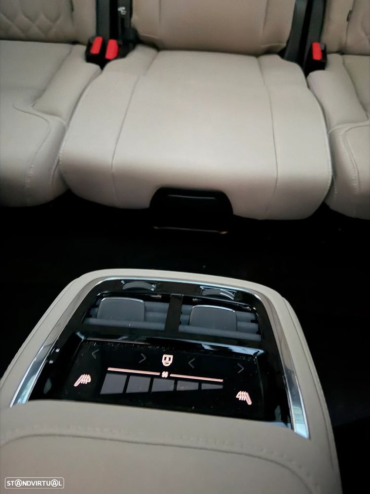 Volvo XC 90 2.0 T8 PHEV Plus Dark AWD - 6