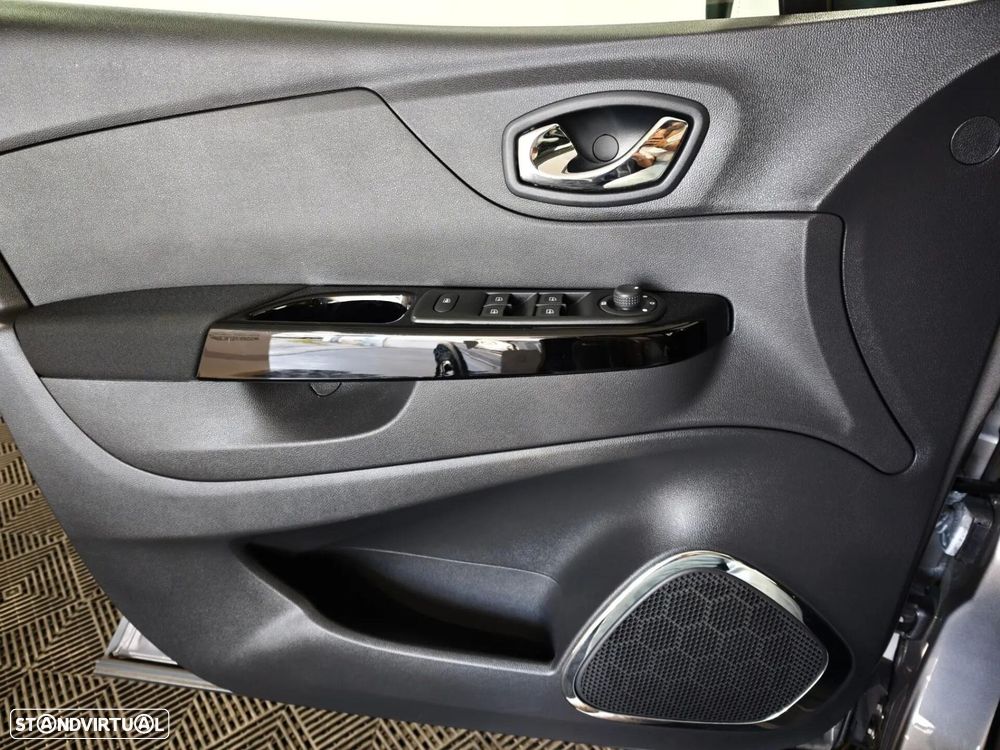 Renault Captur 0.9 TCE Exclusive - 22