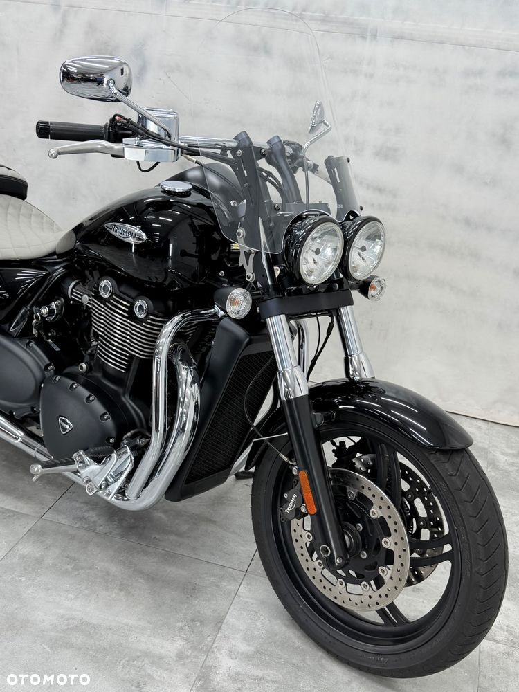 Triumph Thunderbird - 10