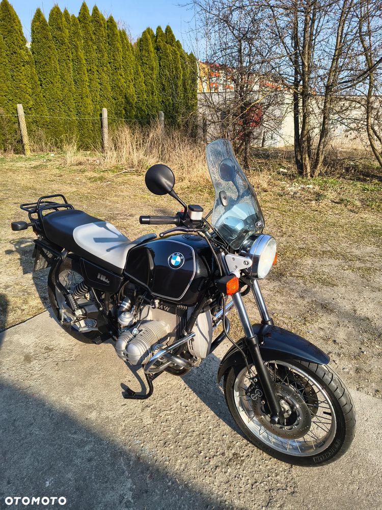 BMW R - 1